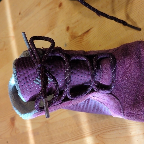 Columbia MINX Nocca Booties - The Ultimate Choice for Sleek and Waterproof Style - Picture 6 of 14